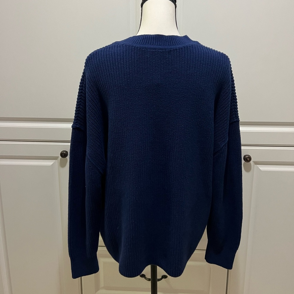 NWT Banana Republic Deep Blue Crew Neck 100% Organic cotton oversized sweater - Picture 8 of 10